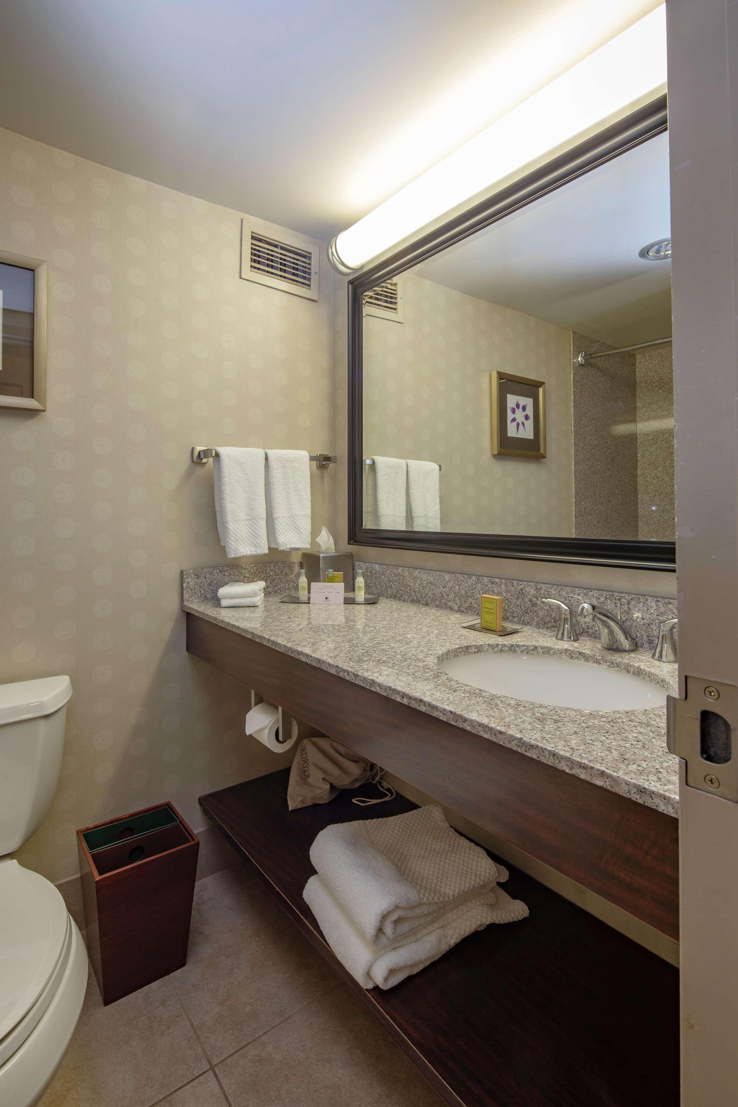 Doubletree By Hilton Pittsburgh Monroeville Convention Center Экстерьер фото