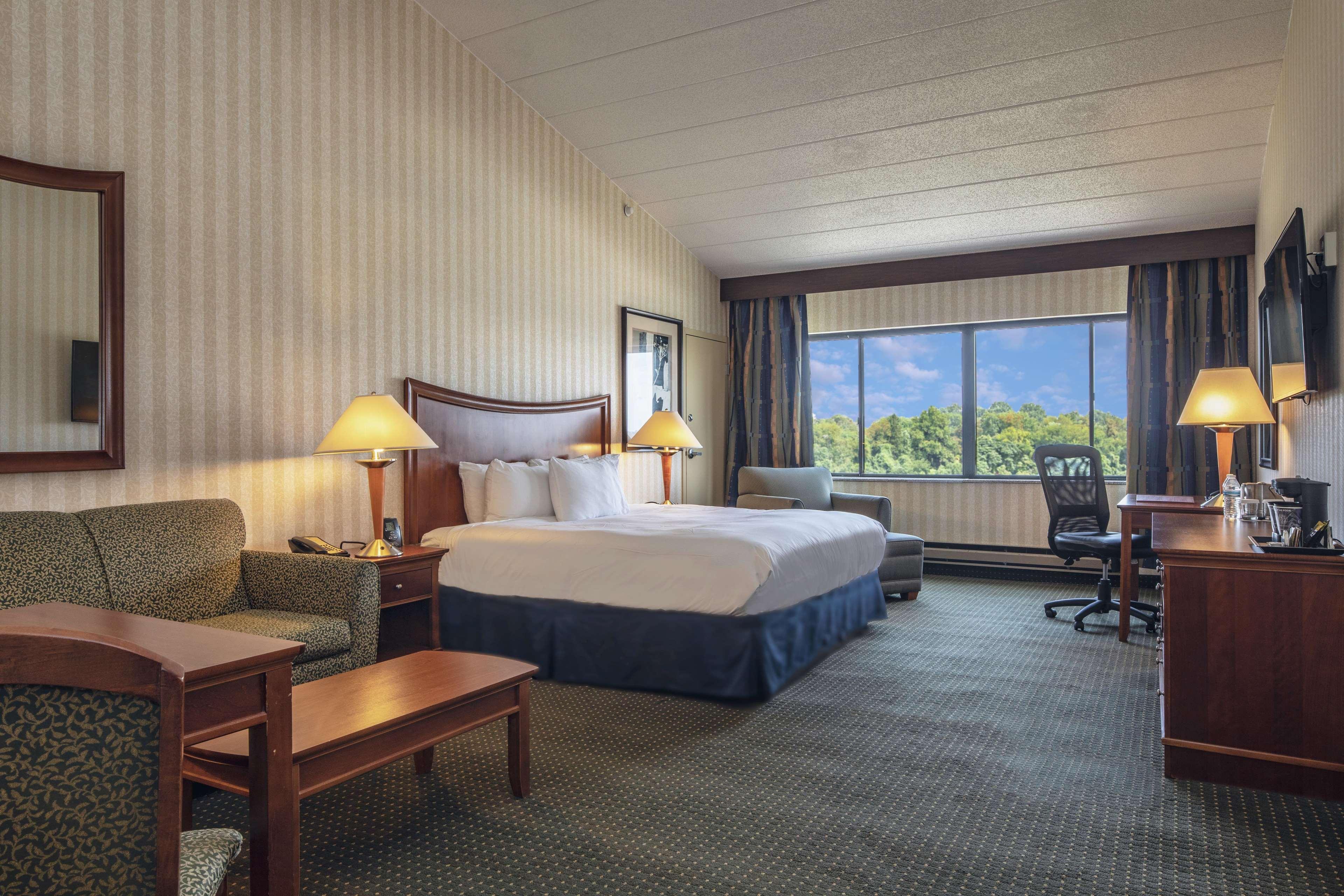 Doubletree By Hilton Pittsburgh Monroeville Convention Center Экстерьер фото