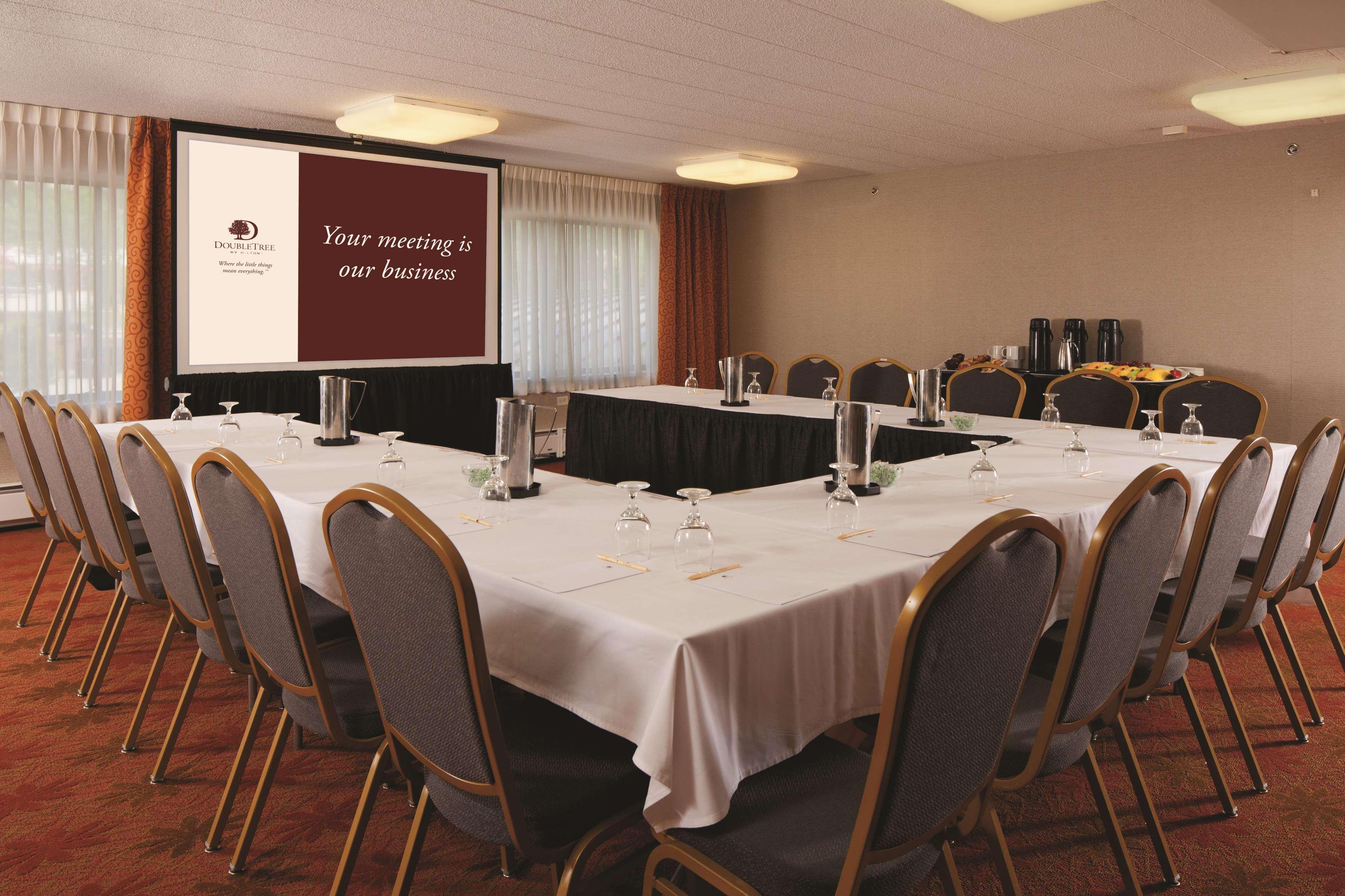 Doubletree By Hilton Pittsburgh Monroeville Convention Center Экстерьер фото