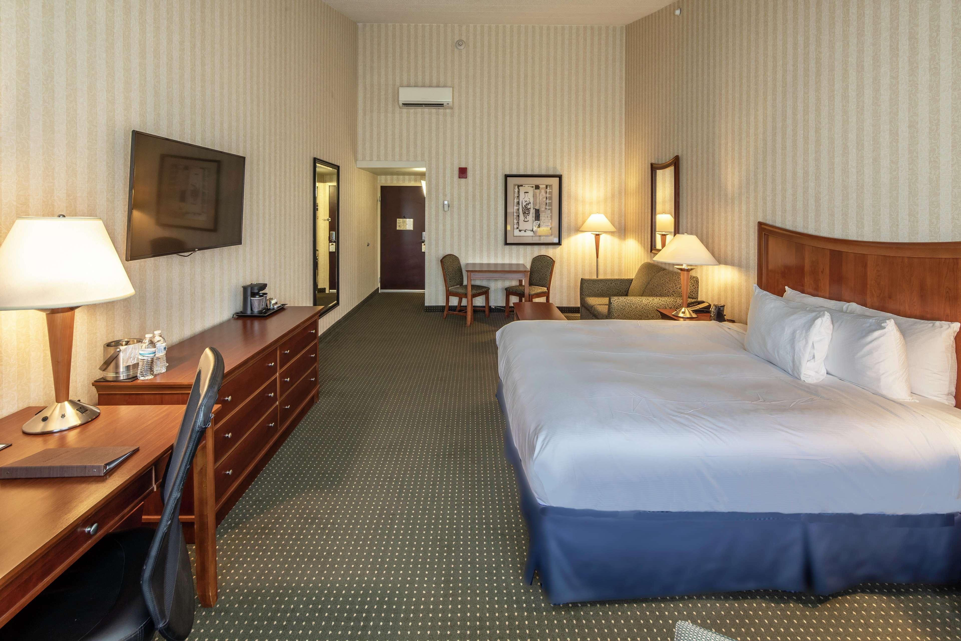 Doubletree By Hilton Pittsburgh Monroeville Convention Center Экстерьер фото