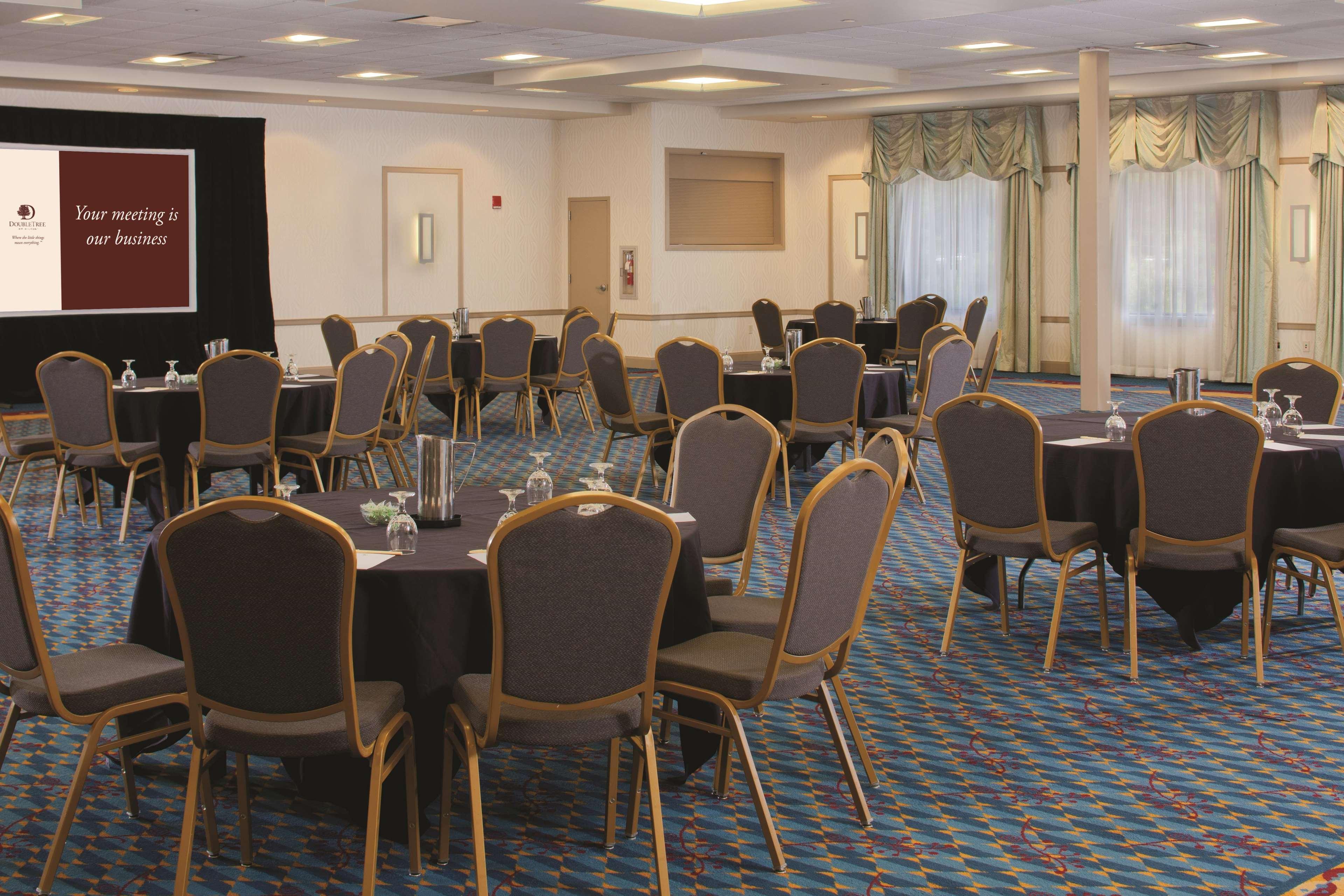 Doubletree By Hilton Pittsburgh Monroeville Convention Center Экстерьер фото