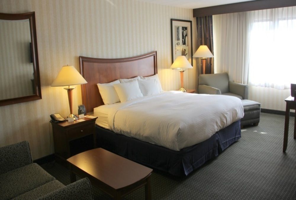 Doubletree By Hilton Pittsburgh Monroeville Convention Center Экстерьер фото
