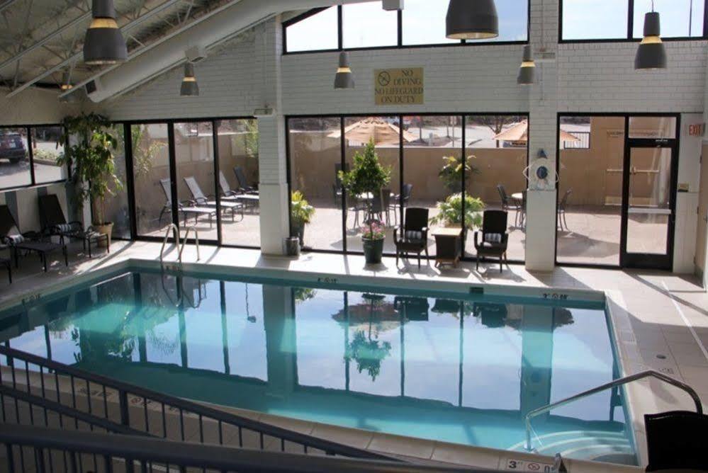 Doubletree By Hilton Pittsburgh Monroeville Convention Center Экстерьер фото